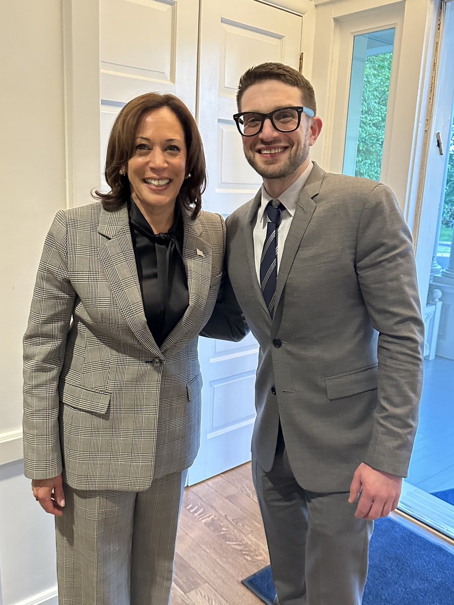 Great to catch up with Madame Vice President, @KamalaHarris!