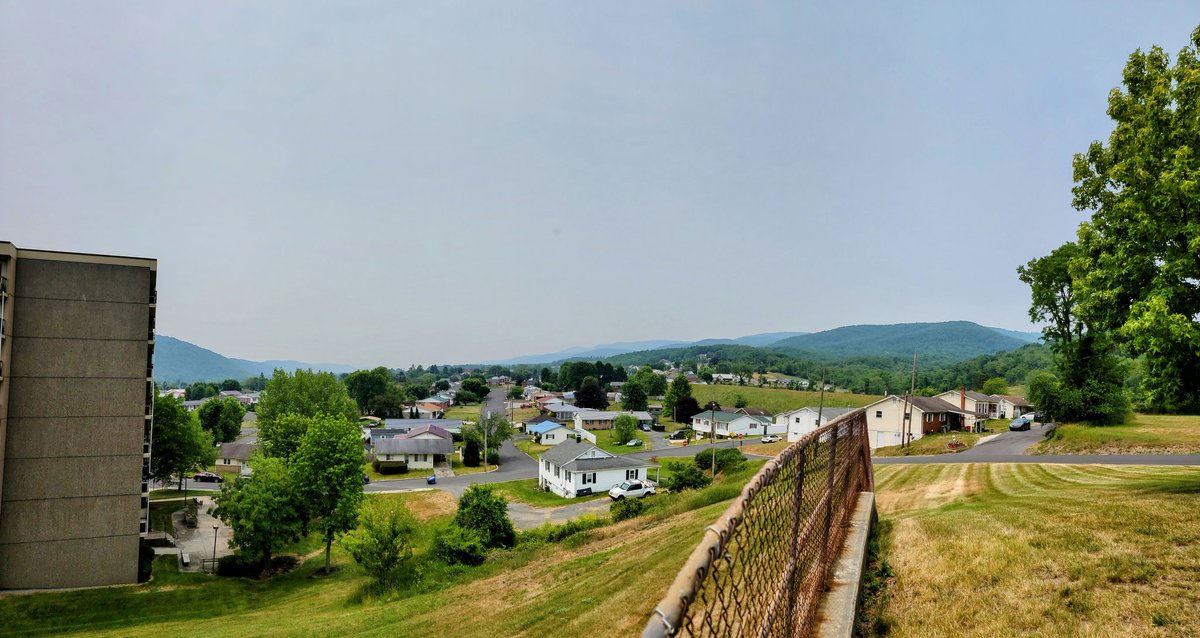 Tyler Metcalf on Twitter "Smoky skies from the QuebecWildfires in