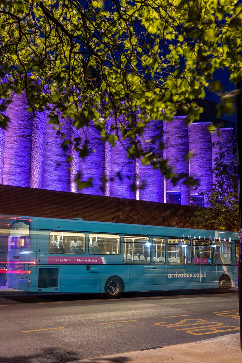 The 89 Prescot Town 
#nightlights #lighttrails #nightphotography #Bus #picturingprescot #prescot #knowsley #nightshooters #arrivabus #theatretown #longexposure #potd #rfshooters 
@arrivanorthwest @Merseytravel @LpoolCityRegion @Beau_Liverpool @loveprescot