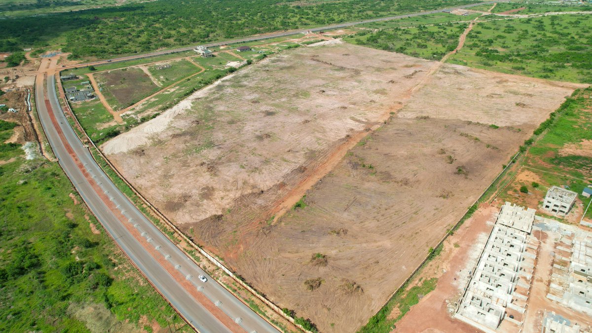 regimanuel_gray's tweet photo. #June is filled with endless possibilities.🥂🥰 Grab a Premium Residential Plot at Rainbow Gate, near East Legon Hills, Accra. 

It's the perfect blend of comfort, convenience, and community living!
..
..
..
_________________
#Harry #Chelsea #KimMinJae #Caicedo #Antony https://t.co/w0J2MK1Da4