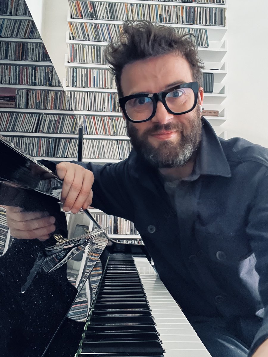 It's our last Talent Tuesday (I know we're sad too) To finish up, we have the amazing <a href="/filipemelo/">filipemelo</a> --- "If I had to choose an object, I would most definitely choose my piano. Here I am, at the spot where I spent many hours a day learning and searching for sounds - it's my happy