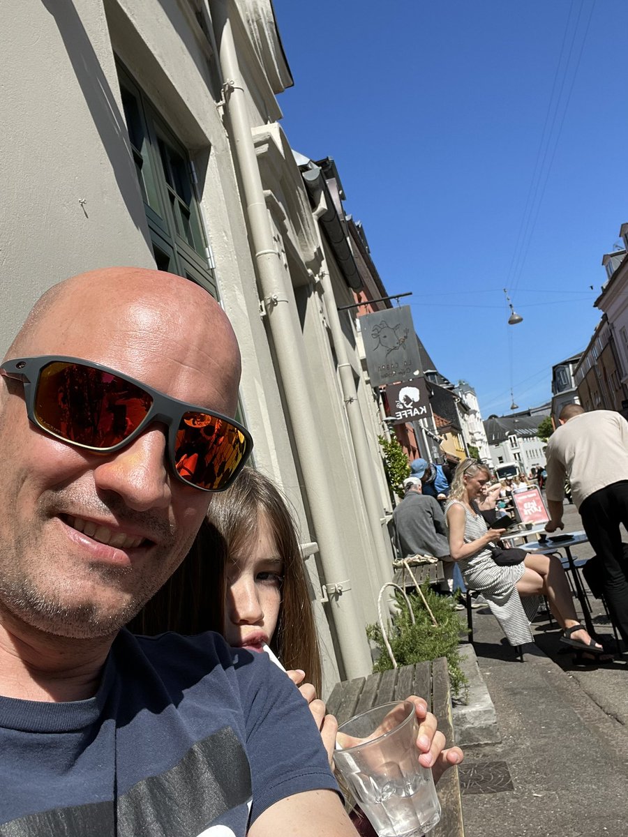 aknapstein's tweet photo. @inspirationlabs @coffee_nerd_hd @Microsoft365 Heute haben wir eine der leckeren Espressosorten die @coffee_nerd_hd stets am Start hat, direkt an der Quelle in Aarhus gekostet. Thanks to @Lacabracoffee https://t.co/mrZlgqSMBX