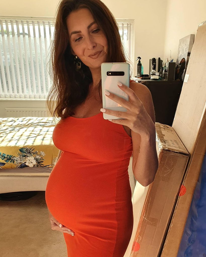 The Pregnant Lover 🤰🏼 on Twitter: "Submission from a follower of a mates wife…I can’t get enough