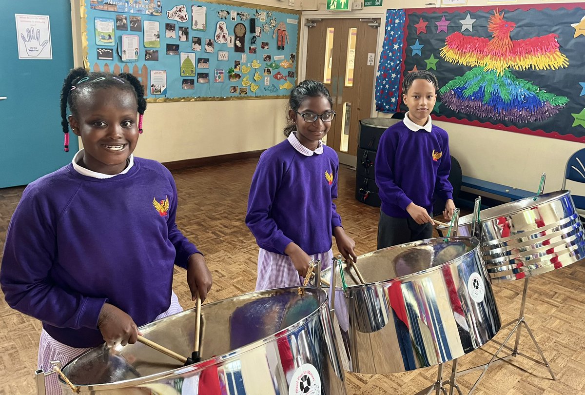 Our #Windrush75 project is well on the way with the children learning new genres of music &  getting ready to perform the songs they’ve learnt, their all doing so well 🎶👏🏾
#SteelPan #WindrushGeneration #SteelPanWorkshop #WalthamCross #Broxbourne #Hertfordshire #SteelPanTutor