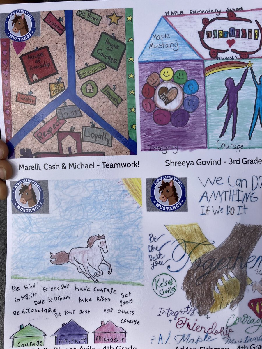 maple_np's tweet photo. Yearbooks released today! Front and back covers were designed by our very own students!! 👏 #cvusdforward #maplemustangs🍁🐎 https://t.co/PXgRfPE2kR