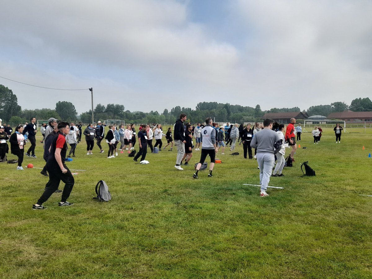 #AvecPoleEmploi Clermont  : 
👉 10 entreprises
 👉 110 demandeurs d'emploi 
se sont rencontrés durant #DuStadeVersLEmploi. Comment recruter autrement autour des #valeurs du #sport ! Merci aux équipes,la ligue d'athétisme,mairie d'Agnetz
<a href="/Boureyclaudine1/">Boureyclaudine</a> <a href="/AIbehrin/">Abdelhak Ibehrin</a> <a href="/Pascal_Jacobee/">Pascal Jacobée</a>