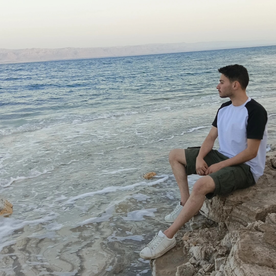 لا أكتر صُوره بتحبهّا الك ♥