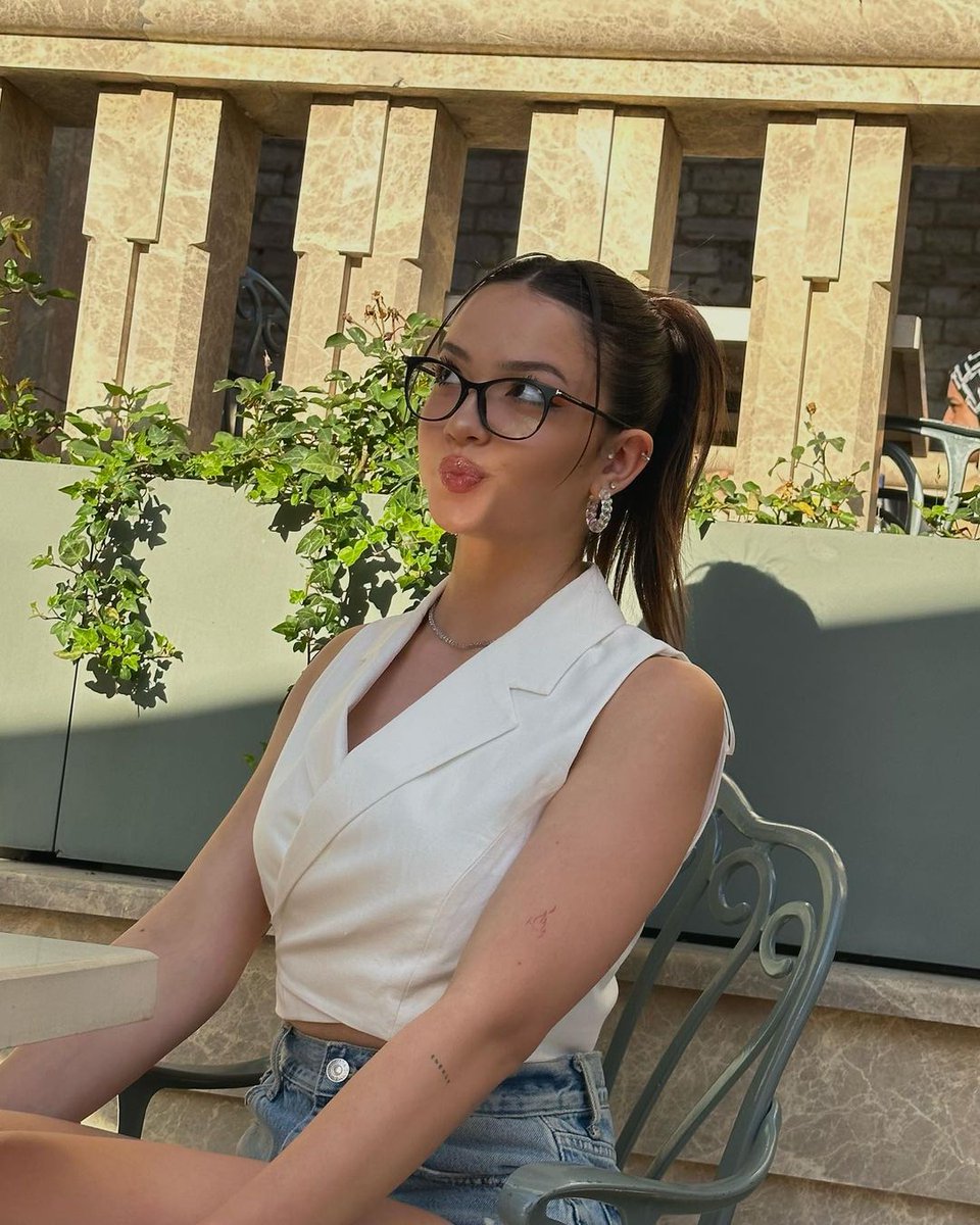 Celebs Loop on Twitter: Feride Özdinç 🤍 FerideÖzdinç