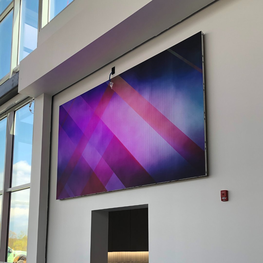 CommLinkCorp's tweet image. Take a sneak peek at the installation process of this dynamic digital display. Transforming the space, this display provides everything from vibrant visuals to dynamic content, captivating visitors and making a lasting impression.

#avdisplays #digitaltransformation #avtweeps
