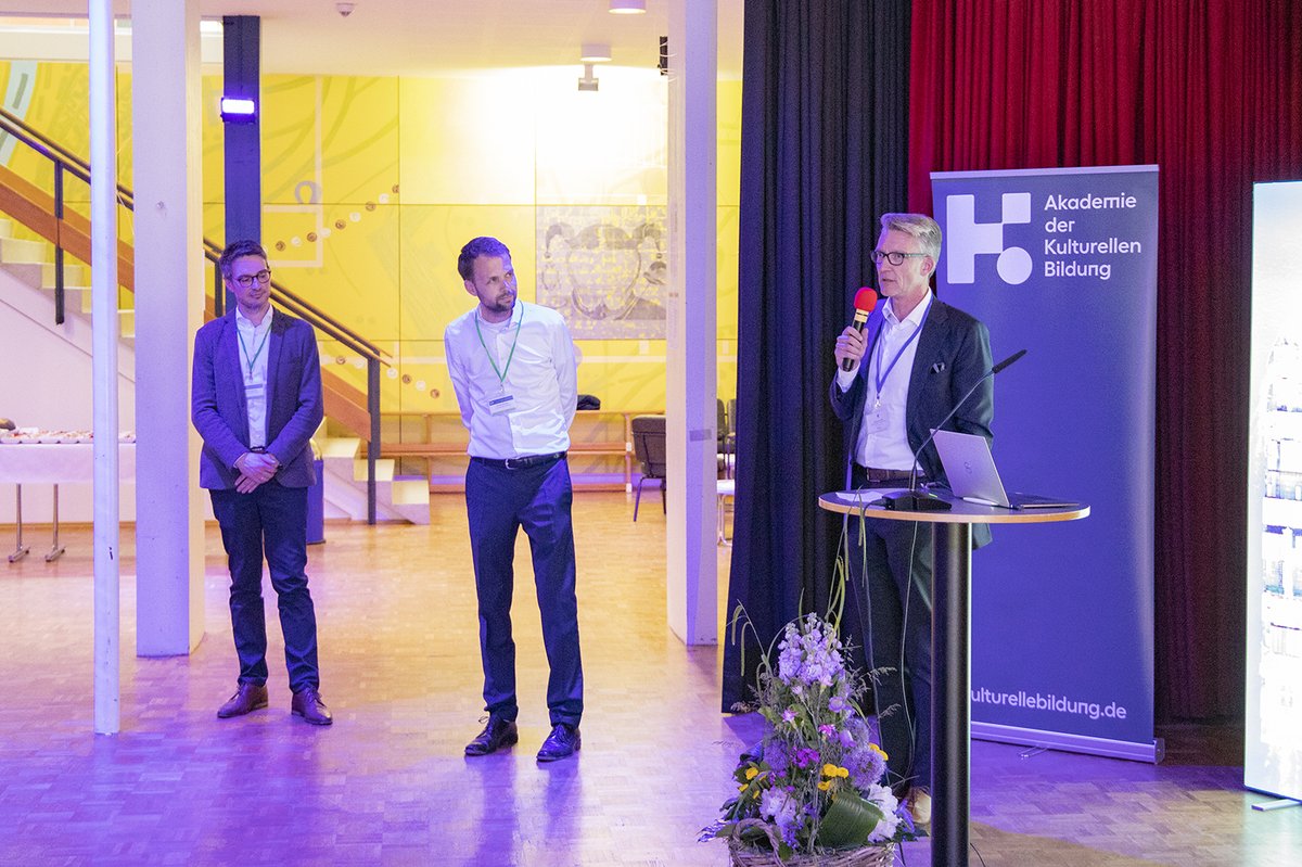 Mit einem Special Event, u.a. mit <a href="/svenwolf/">svenwolf</a> und internationalen Gästen, gab es gestern Abend in der Akademie einen Vorgeschmack auf „The ARC - Cleantech Innovation Festival“. Die Klimakonferenz findet in Remscheid statt und diskutiert Fragen zur Nachhaltigkeit in der Industrie.