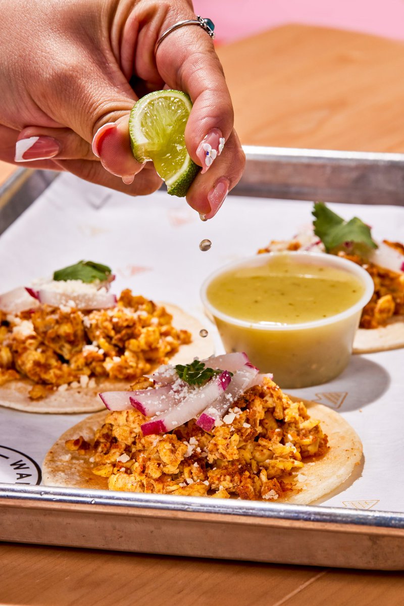 tomatillo salsa + lime squeeze = the perfect breakfast taco two step. 💃

ORDER: toasttab.com/wafflechampion…
