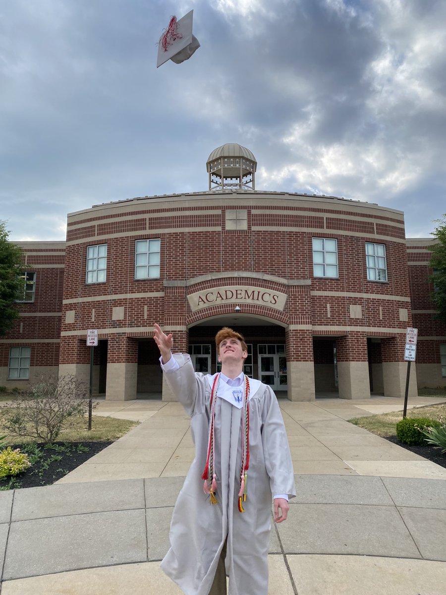 Jennifer Roth tweet media