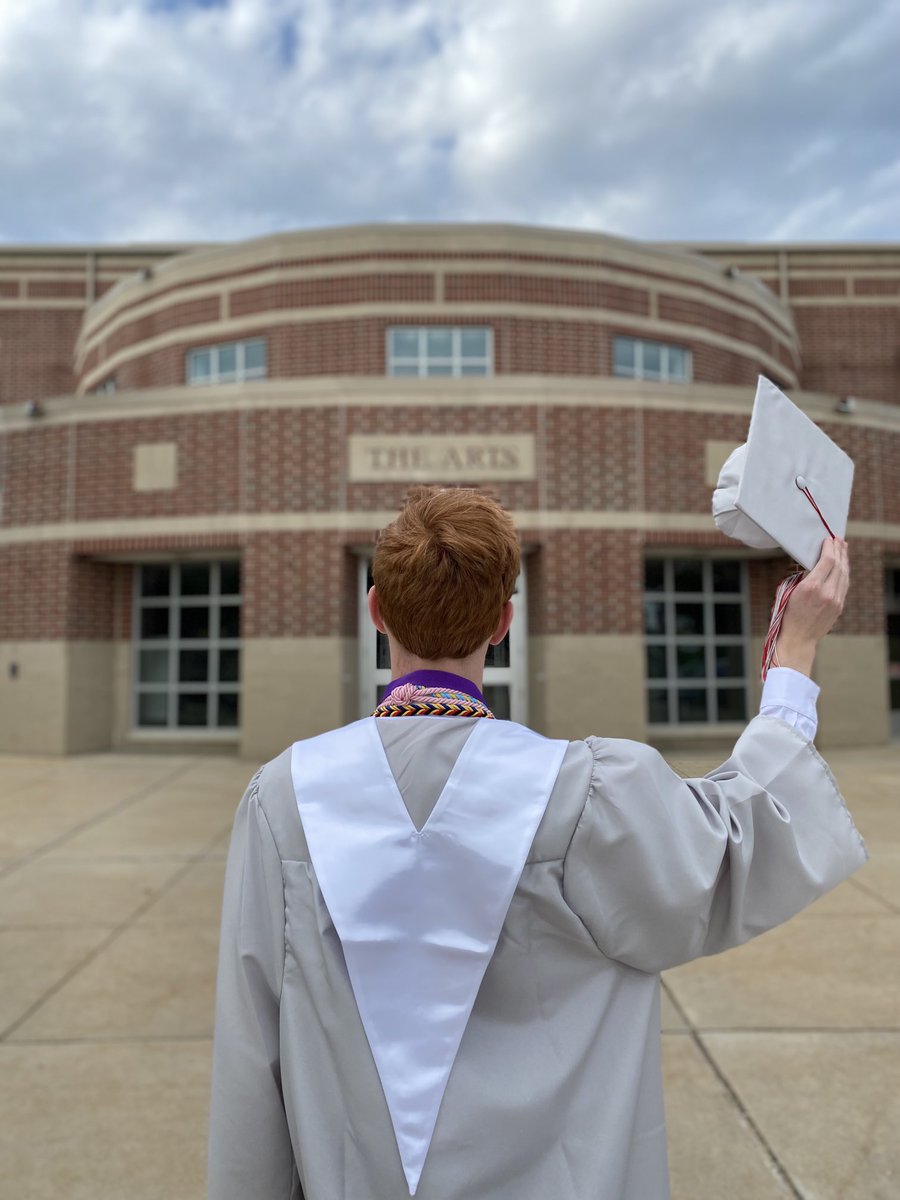 It’s graduation day!❤️Congratulations PHS class 2023🎉 ⁦<a href="/mqroth/">Michael Q. Roth, EdD</a>⁩