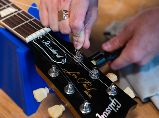 Dull tones? Snapped strings? These are just a few signs that it's time to change your guitar strings. In this #LiveforMusic article, we walk through how to restring your guitar step-by-step, so you can get the best tones out of your guitar. 

Read here:
bit.ly/3oRrYDF