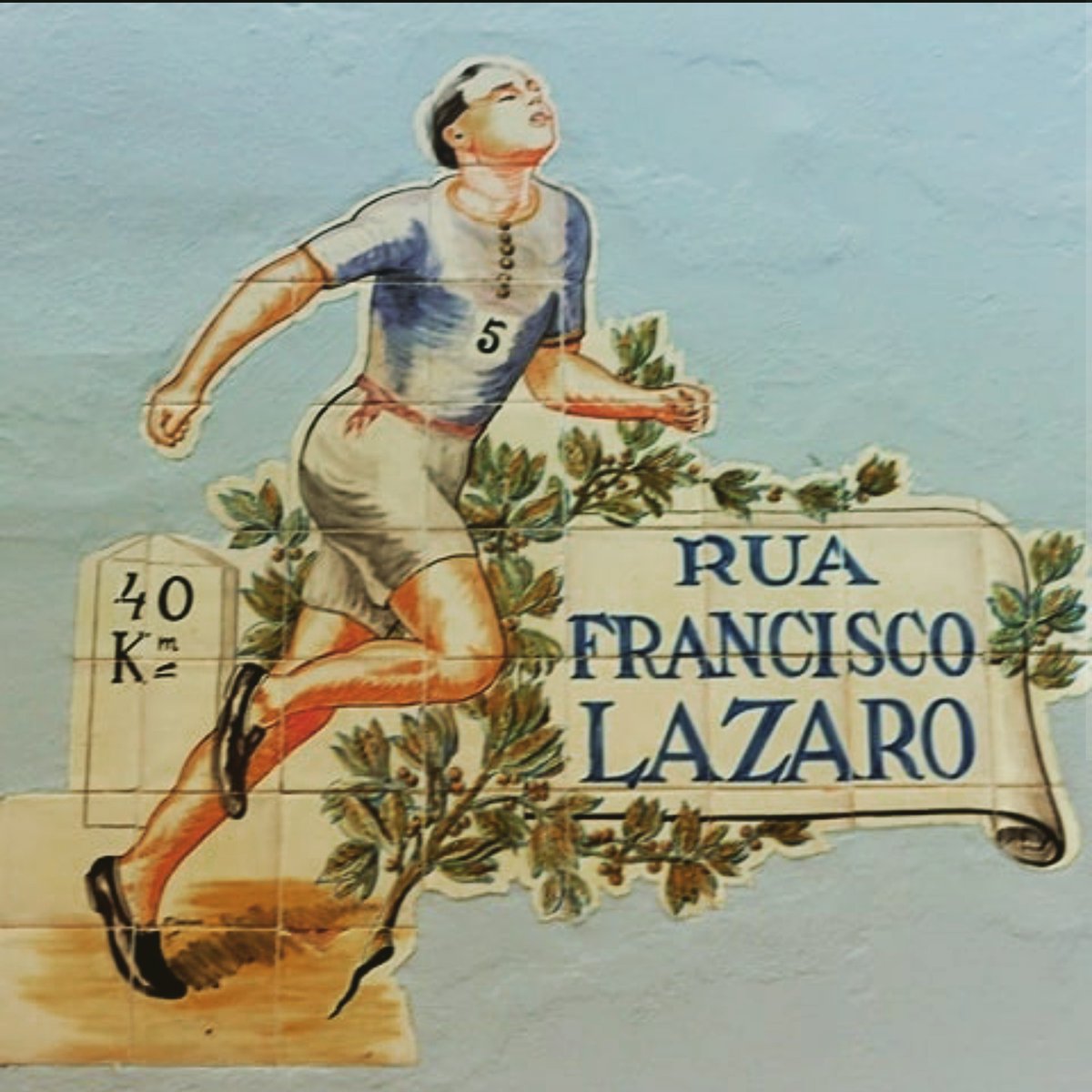 #Portugal  had a #marathon runner who died during the competition in the #1912 #olympic #games. #FranciscoLazaro dehydrated and didn't stop, thus falling into a coma at the end of the race.A #street in #Lisbon recalls his name. #marathonman #LisboaDesaparecida #MarinaTavaresDias