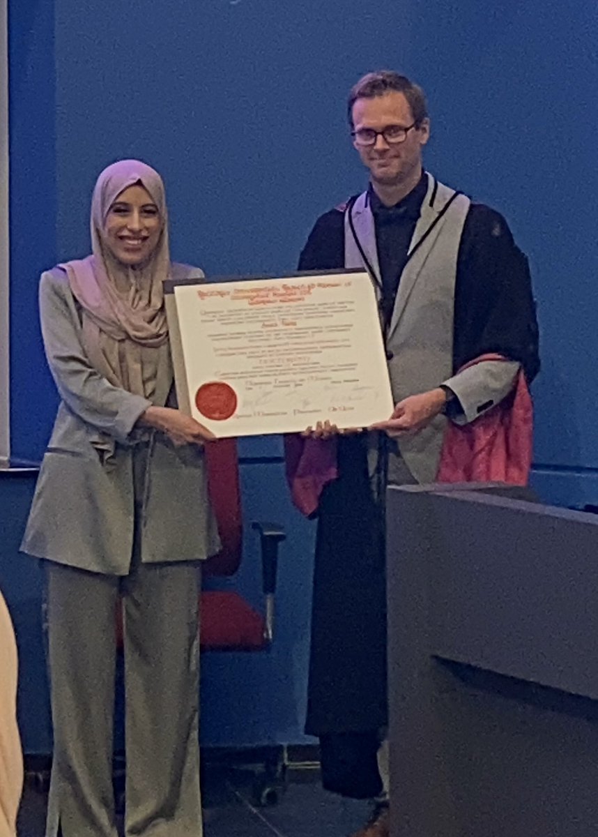 RICE group 🧠🧬🔬 (@rice_science) on Twitter photo A big congratulations to our Dr. Tiane for defending her thesis titled:
"Relieving the epigenetic blockade in progressive MS - making remyelination accesible again"
Proud of you for this major achievement! 👏🏼👏🏼👏🏼
<a href="/BIOMED_UHasselt/">BIOMED_UHasselt</a> <a href="/MaastrichtU/">Maastricht University</a> A big congratulations to our Dr. Tiane for defending her thesis titled:
"Relieving the epigenetic blockade in progressive MS - making remyelination accesible again"
Proud of you for this major achievement! 👏🏼👏🏼👏🏼
<a href="/BIOMED_UHasselt/">BIOMED_UHasselt</a> <a href="/MaastrichtU/">Maastricht University</a>