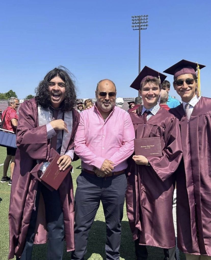 Carson Essad tweet media