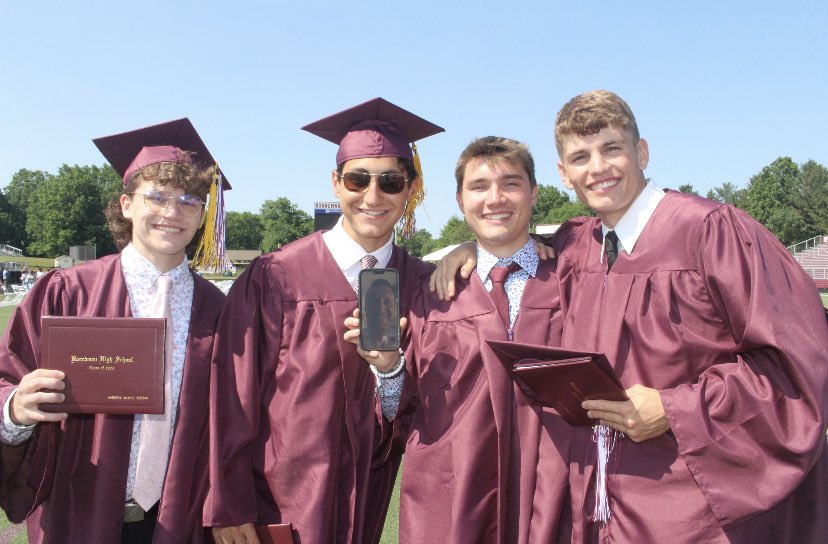 Carson Essad tweet media