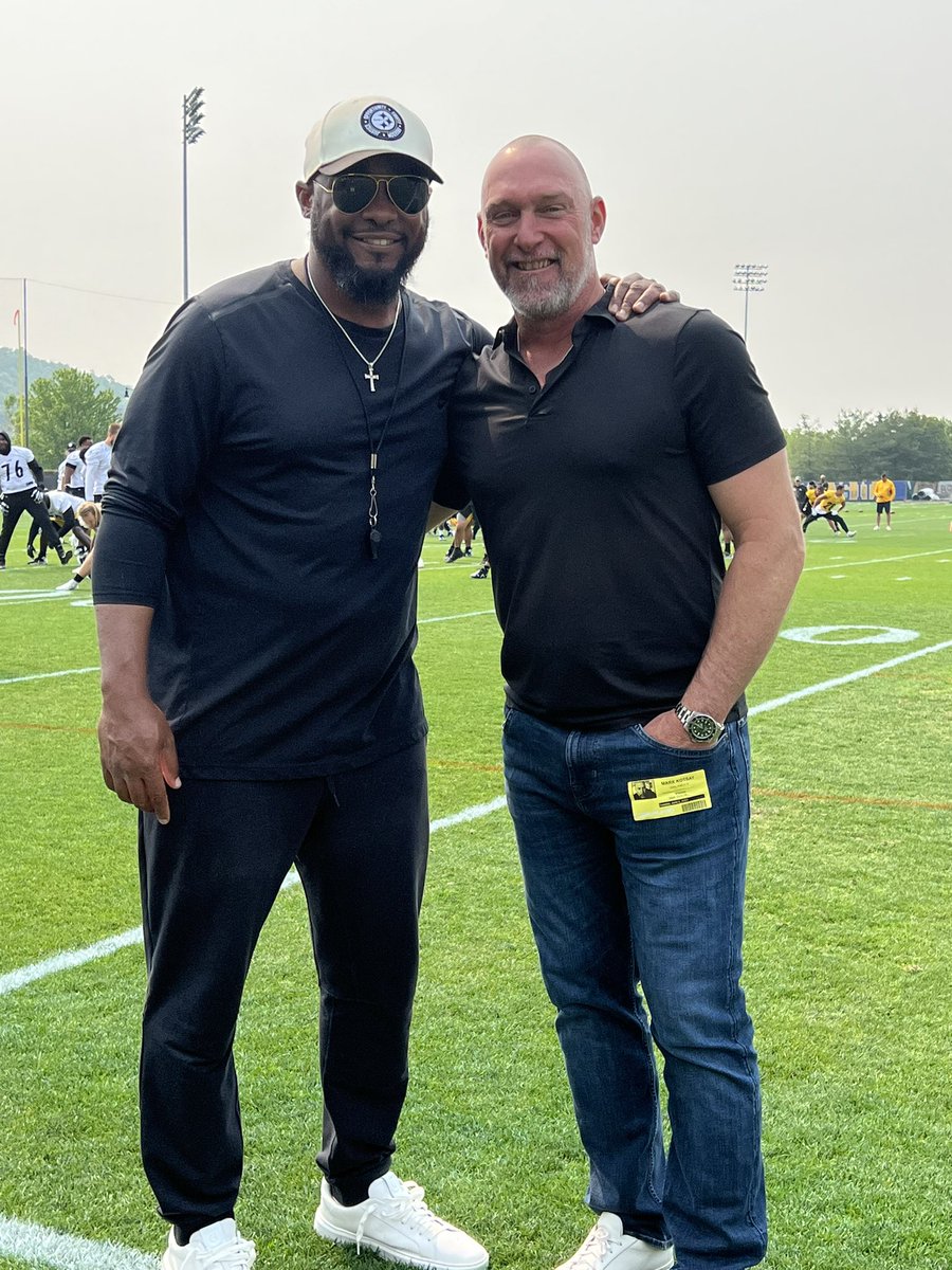 It was a real pleasure having Mark Kotsay and some of the @athletics coaching staff at today’s OTA session. Always love talking ball with others in the business. Thanks for taking time out of your schedule to make it happen.