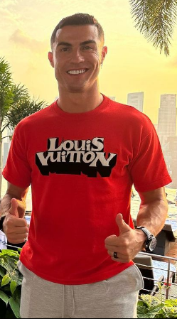 Anouarelmes's tweet photo. I need this shirt thank you https://t.co/bardm91SZv