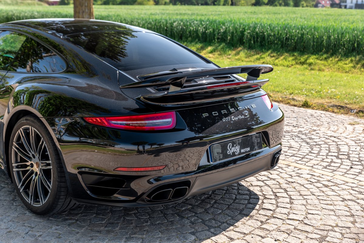 SpicyMotor's tweet image. 🚨 Nouvelle voiture en stock chez Spicy Motor 🚨

Porsche 991 Turbo S, Flat 6 Bi-Turbo 560ch
Année 2013, Noir Basalte Métallique 🏎️

0-100 Km/h en 2,9s, une vrai bombe sur route ! 

Disponible dès maintenant à la vente ! 

( Plus d&apos;informations : spicymotor.fr )