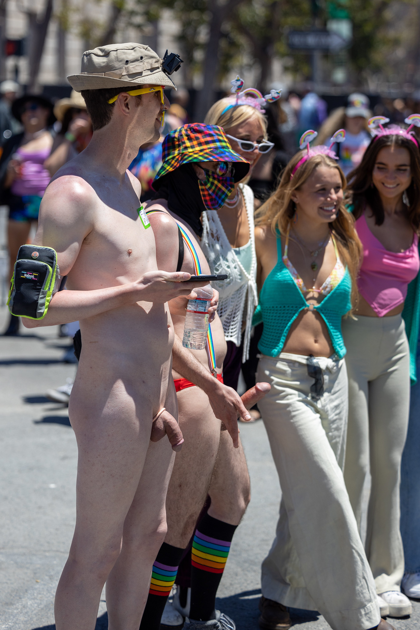 PUBLIC cfnm girl 