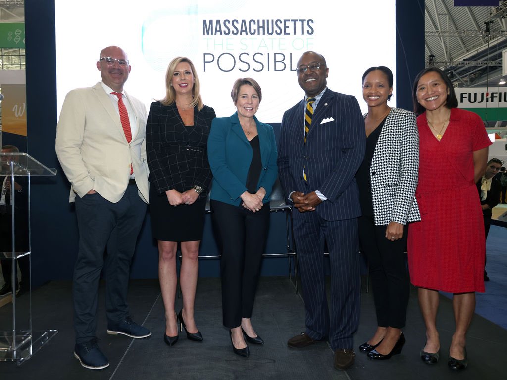 KendalleOC's tweet photo. How do we ensure Massachusetts remains the #StateOfPossible? Partnerships. Here’s to TEAM MASSACHUSETTS! 🤜🤛 #BIO2023 https://t.co/xwvndPA9fp