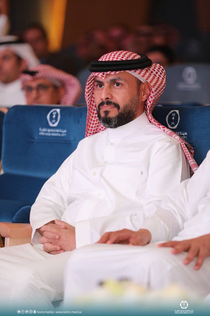 ksmcmedia's tweet photo. دشن معالي نائب وزير الصحة م.عبدالعزيز بن حمد الرميح، نظام المعلومات الصحية "وثيق" بـ #مدينة_الملك_سعود_الطبية ، في خطوة نحو التحول الرقمي المنشود، والهادفة لتجويد تقديم الخدمات وفق بيئة رقمية ذات كفاءة وجودة عالية . https://t.co/zTE7ByOwBc