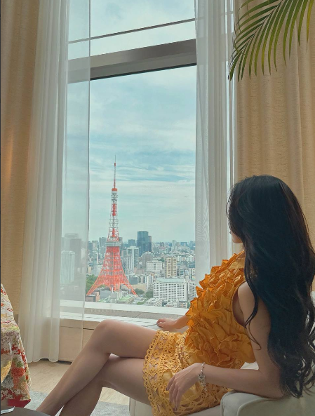 venven0997's tweet photo. I am the only queen in my life. .Let no one dominate me...😇😇
#AdipurushPreReleaseEvent #ZeeNuNew #binance #YangXiaoLong #GoldenTemple #UkraineWar #outV https://t.co/wNV4g3Vb2Y