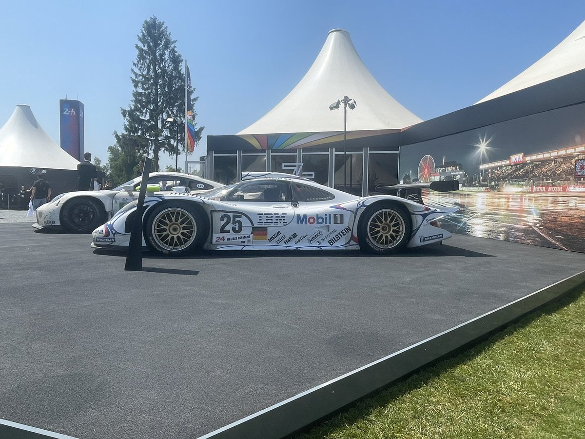 Mrjwat75Michael's tweet photo. #lemans24 Tuesdays very hot lemans https://t.co/GbekPV1Mgt