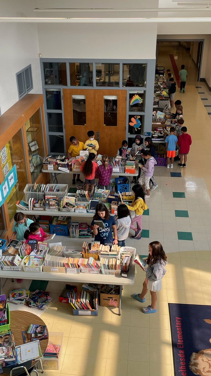 Bethesda_ES's tweet photo. Students getting books at our 2nd annual book swap! https://t.co/tgGFNHRIyj