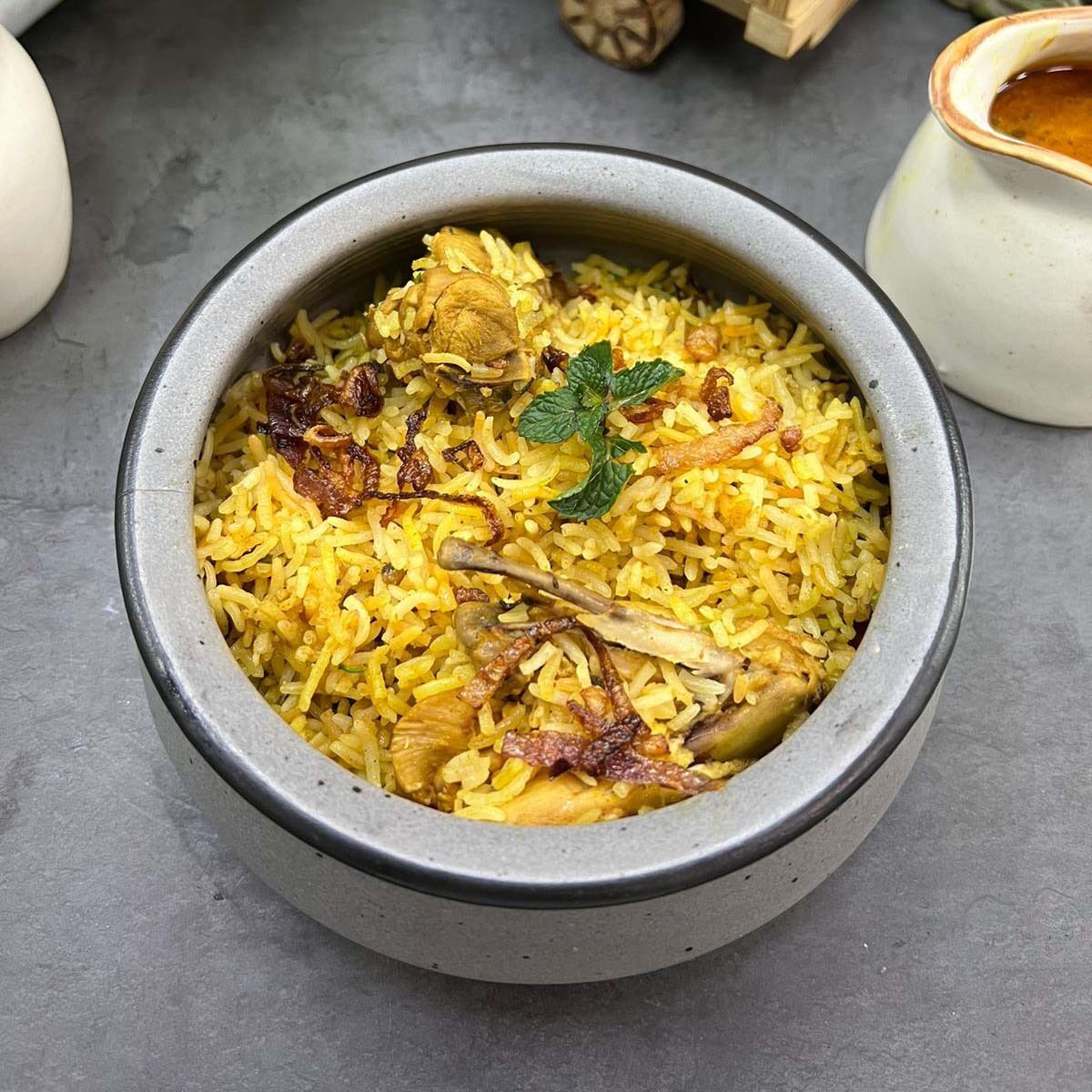 tedcoeducation's tweet photo. 🍛 Discover the secrets of the perfect Hyderabadi Chicken Biryani at TEDCO School of Culinary Arts! 🍗✨ https://t.co/8YJnNp582r