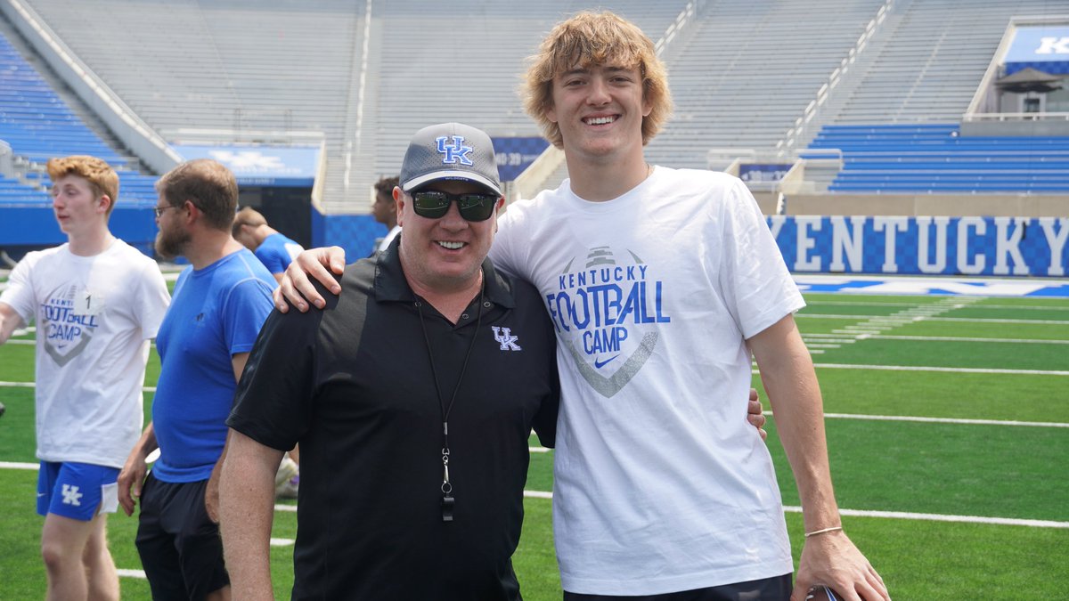 ZGeogheganKSR's tweet photo. A coach and his future QB. https://t.co/PtuHcUj8vi