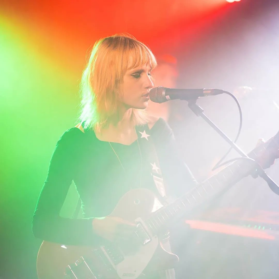 Purple_Thread's tweet image. Happy Birthday to the Queen Bee of Purple Thread, our very own sister of synth and goddess of guitar, the Mann with the Plann @lizzi_stardust!!!