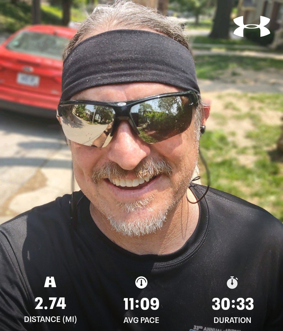 LoneStar950's tweet photo. Struggled along #BrushCreek thru the warmth and humidity of this early Spring afternoon. No noticable pain or soreness in the legs. Enjoy the @SauconySneaks Triumph 14s along the creek.
#RunBrushCreek
#RunThePlaza https://t.co/81yAwZSciS