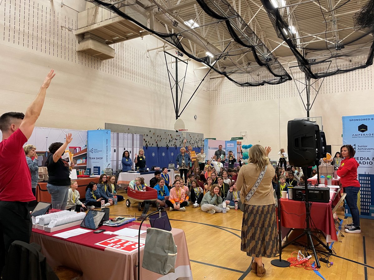 Junior Achievement tweet media