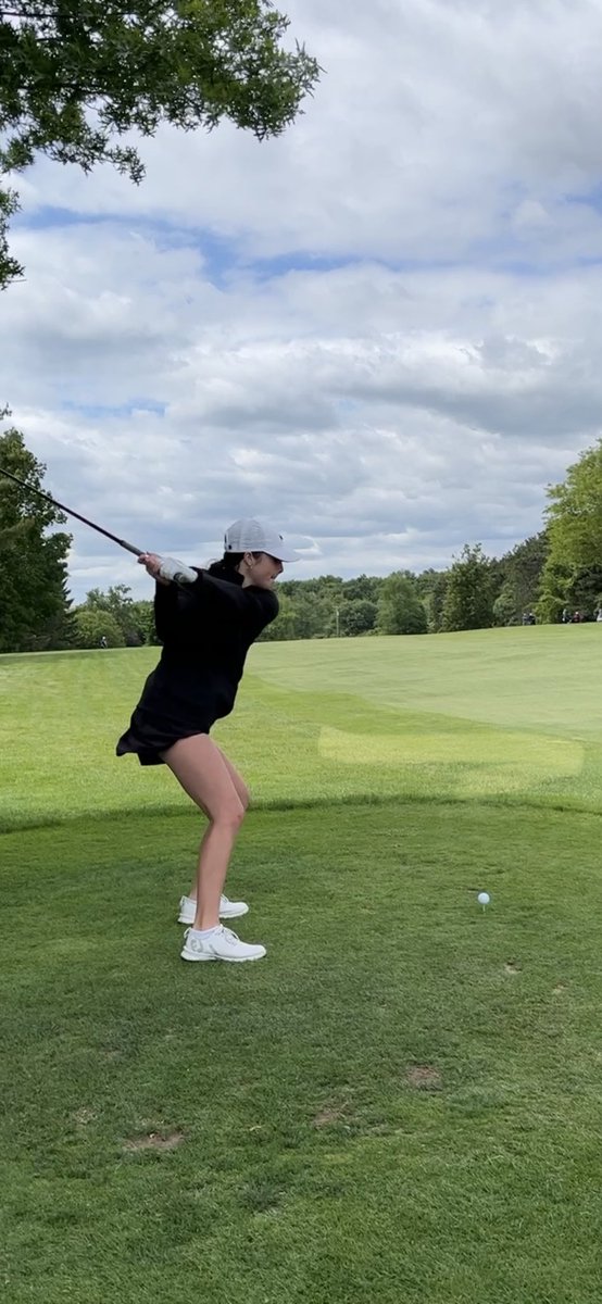 Congratulations to brother and sister golfing duo Gavin and Ella Girard.  Both competed in the state championships this past weekend and Gavin finished in 18th place and Ella finished in 12th place out of the best 100 golfers in NY State.  Congratulations to Gavin and Ella!!