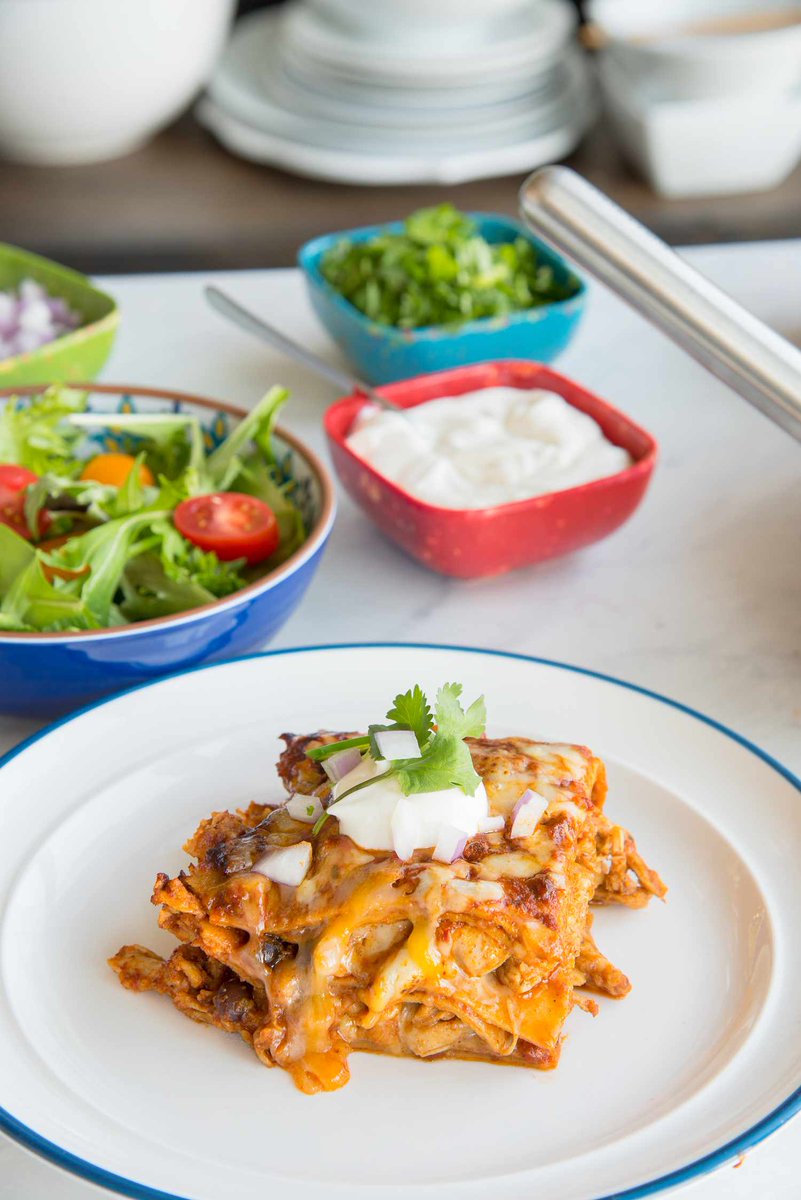This chicken enchilada casserole #recipe is sure to be a crowd pleaser. #foodinspiration  cpix.me/a/171077913