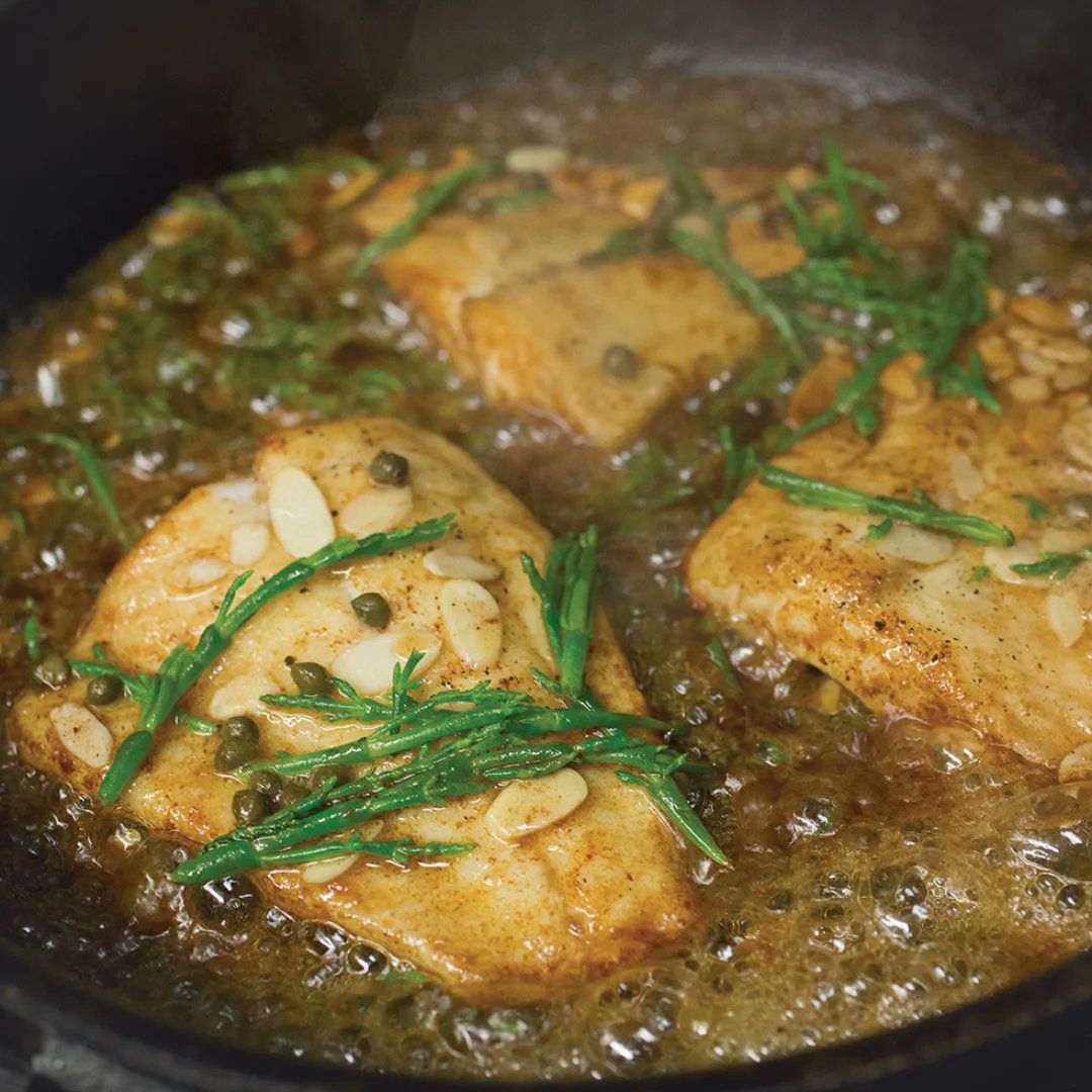 Gamba_Glasgow's tweet photo. Cooking with a touch of magic 🪄https://t.co/YOwxyEzHy0 #gamba #gambaglasgow #cookingfish #fish #food #cooking #foodie #freshfish #eatfish #fishrecipes #eatingout #bigfish #qualityfood #seafoodrecipe #freshseafood #foodphotography #seafood #magic #chef #foodlovers #tastyfood https://t.co/C5ZfmjpPCs