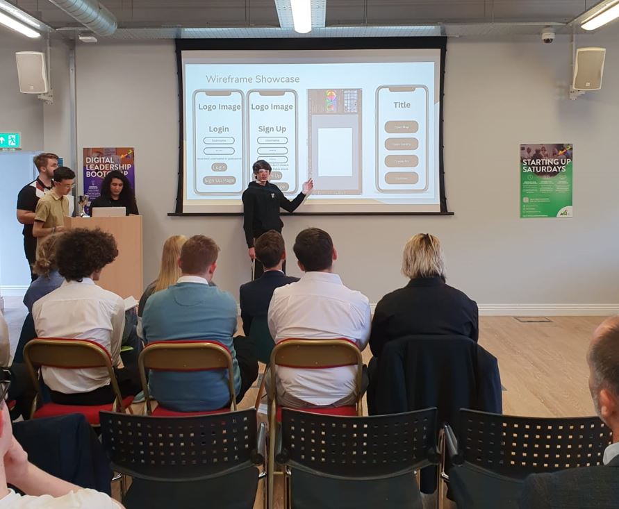 Team Gallery Walks are all about utilising AR.

Their app promotes not only exercise, but also art. You can upload your own art and then users will have to walk to find it to add it to their gallery.

A fun way to keep active while appreciating art!

#DigitalInnovatorsProgramme