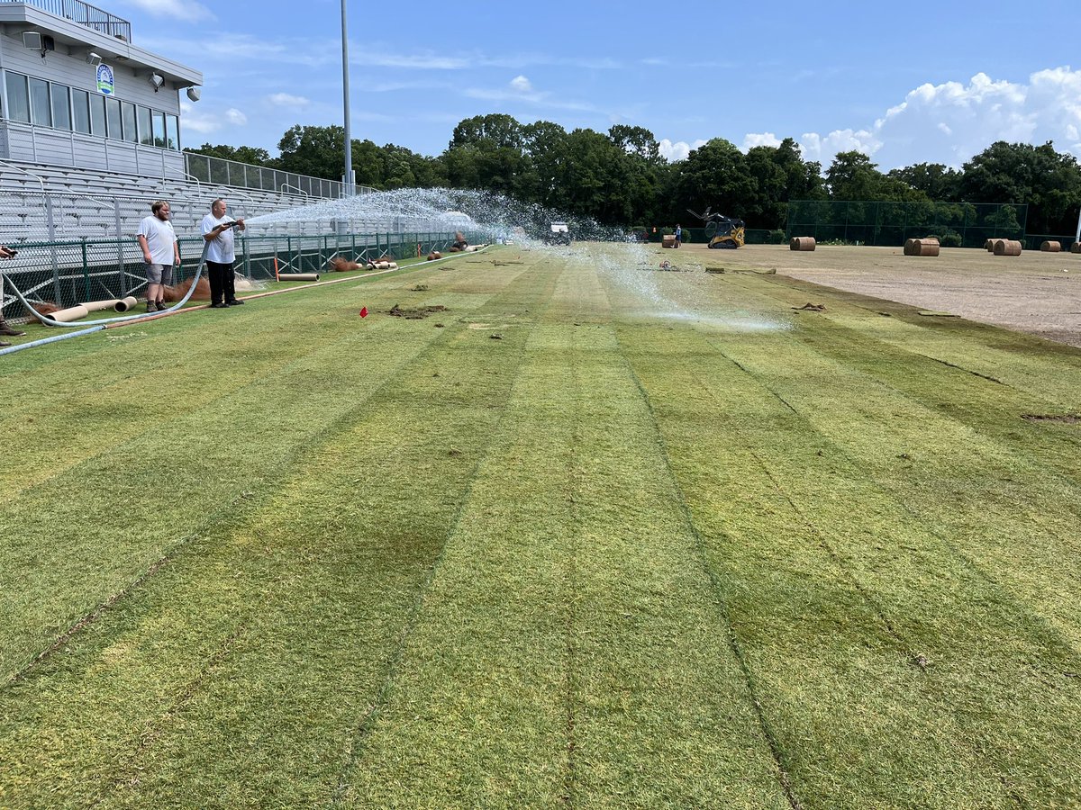 .  <a href="/SiteOneSupply/">SiteOne Landscape Supply</a> CarbonPro G and Lesco 18-24-12 was applied preplant for sod being laid today in Florida.  Healthier and Stronger roots help make the plant stronger for the athletes and creates a safe and playable field.  #strongertogether #naturalfields