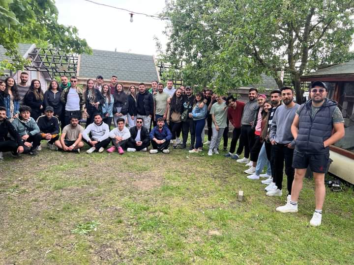 Damal Federasyon Gençliği, gençleri bir araya getiren 2.kamp organizasyonunu gerçekleştirdi. 
Hem gençlerimizin eğlenceli vakit geçirmesini sağlayan hemde gençlerimizi kurumlarımızın adı altında bir araya getiren çalışmalarımız devam edecektir. Teşekkürler <a href="/damalfedgenclik/">Damal Federasyon Gençliği</a>