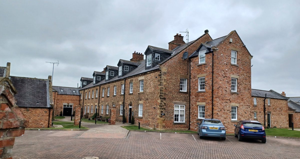 Evening #AncestryHour, following on from my latest <a href="/PharosTutors/">Pharos Tutors</a> course, I spent the weekend looking for Stokesley Workhouse where my GGrandmother was born and her cousin spent 40 years as a "blind, imbecile", poor man. Now luxury flats.