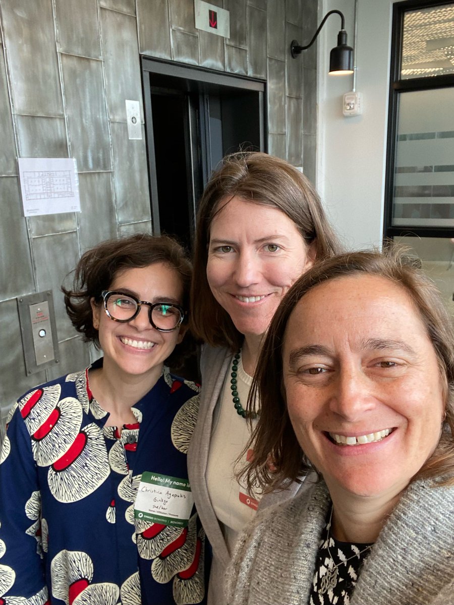invivobiosystem's tweet image. Our team is at BIO Boston this week, if you see us, come say hi. Here we are with Christina Agapakis of @Ginkgo Bioworks, Inc.  #BIOboston  #BIO2023