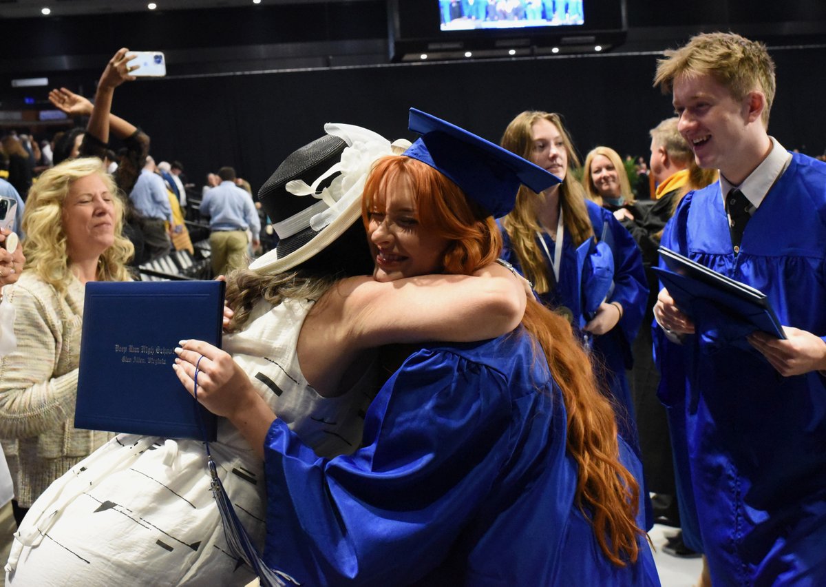 HenricoSchools's tweet photo. Congratulations Wildcats! The newest alumni of Deep Run High School walked across the stage at the Siegel Center today to receive their diplomas. Check out our Graduation Hub at https://t.co/5NNMHdJb7p for more.
#HCPSClassof23 https://t.co/LabGJu0xP0