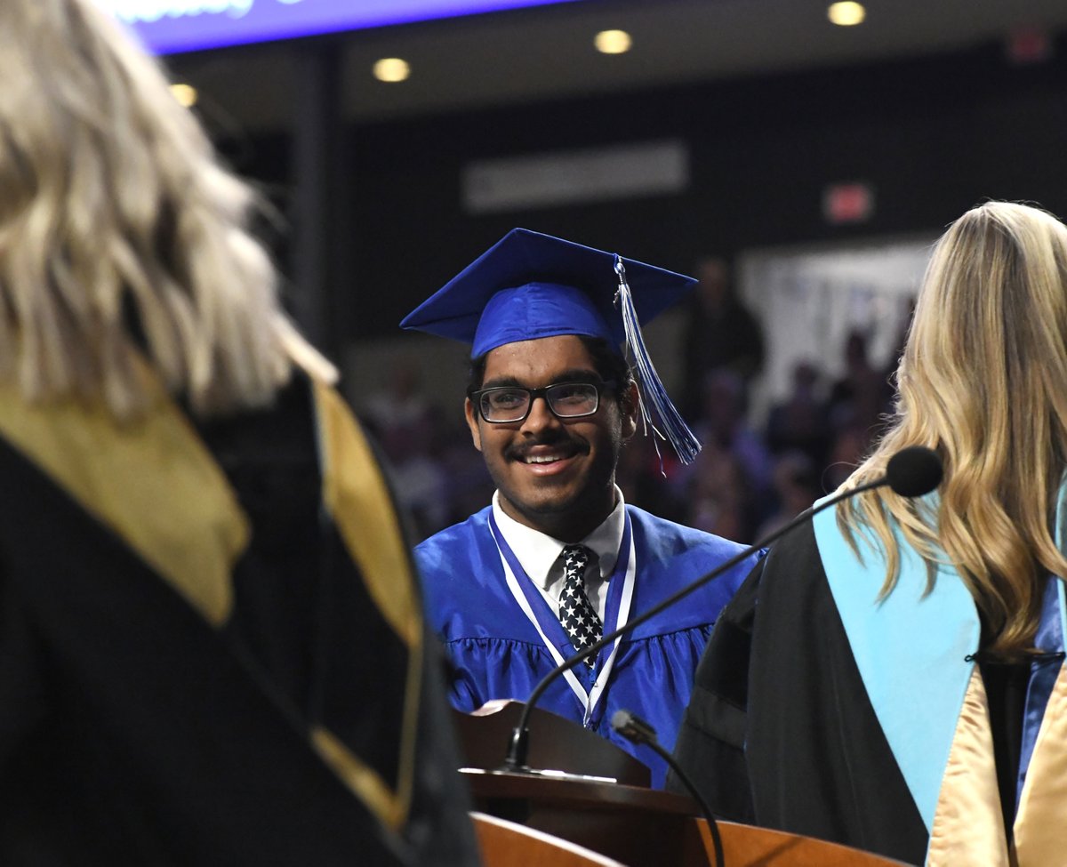 HenricoSchools's tweet photo. Congratulations Wildcats! The newest alumni of Deep Run High School walked across the stage at the Siegel Center today to receive their diplomas. Check out our Graduation Hub at https://t.co/5NNMHdJb7p for more.
#HCPSClassof23 https://t.co/LabGJu0xP0