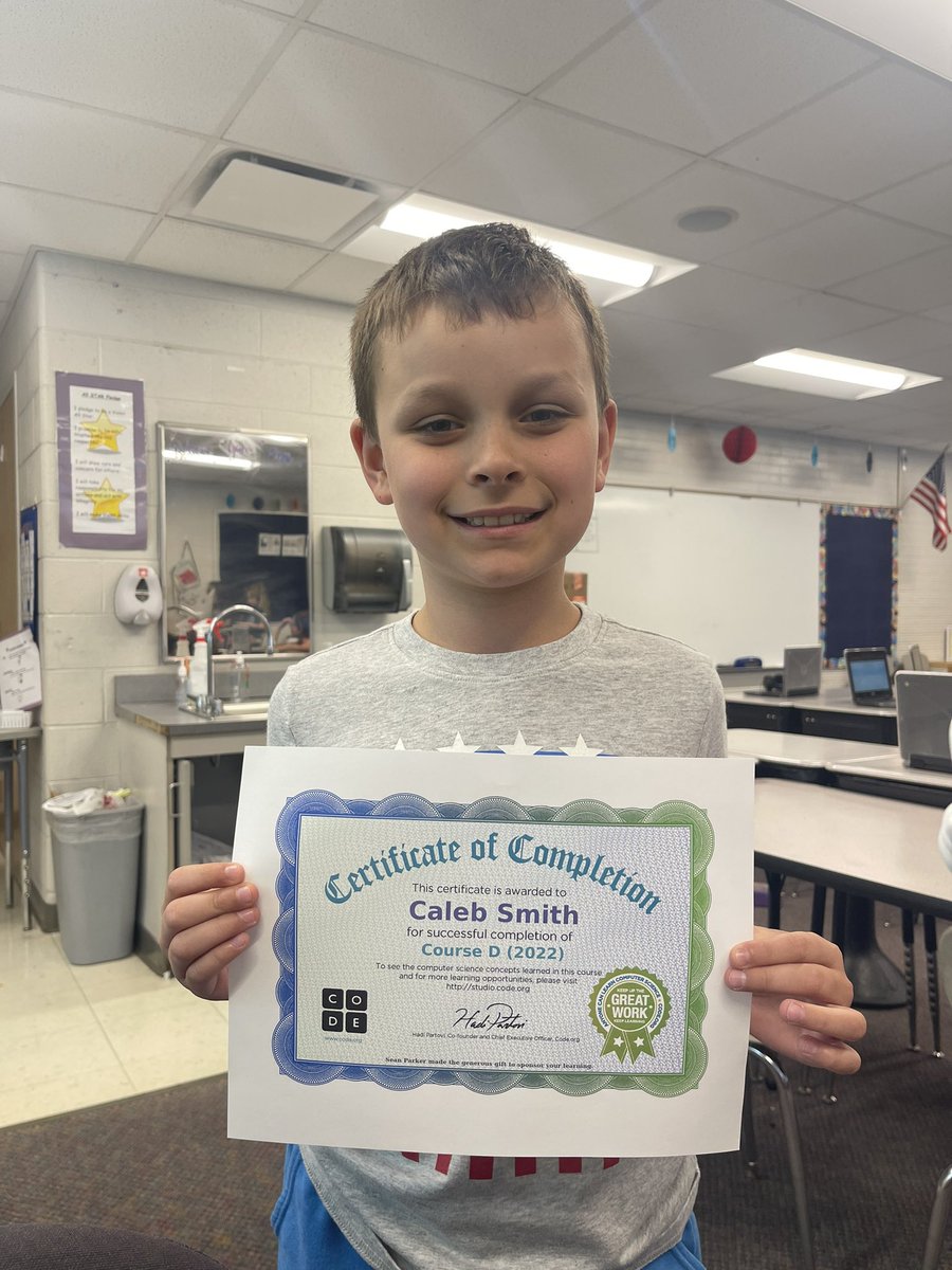 This amazing @VioletAllStars third grader completed his Code course! @codeorg #Perseverance #loveoflearning @PosProject @myLSPS