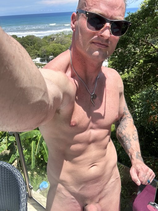 This view alone makes my cock throb https://t.co/uNIOObWoPy