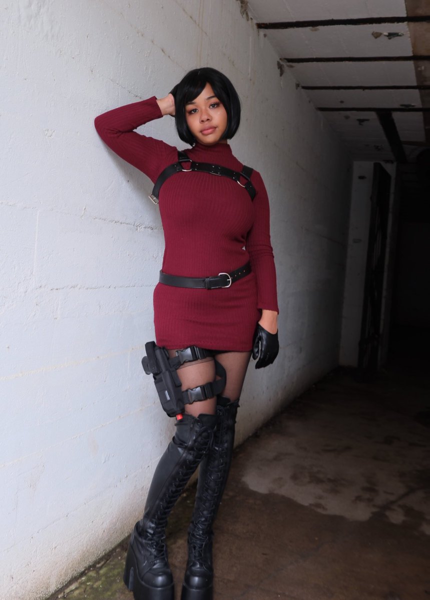 Noora (twitch affiliate arc) on Twitter "regular outfit VS cosplay"