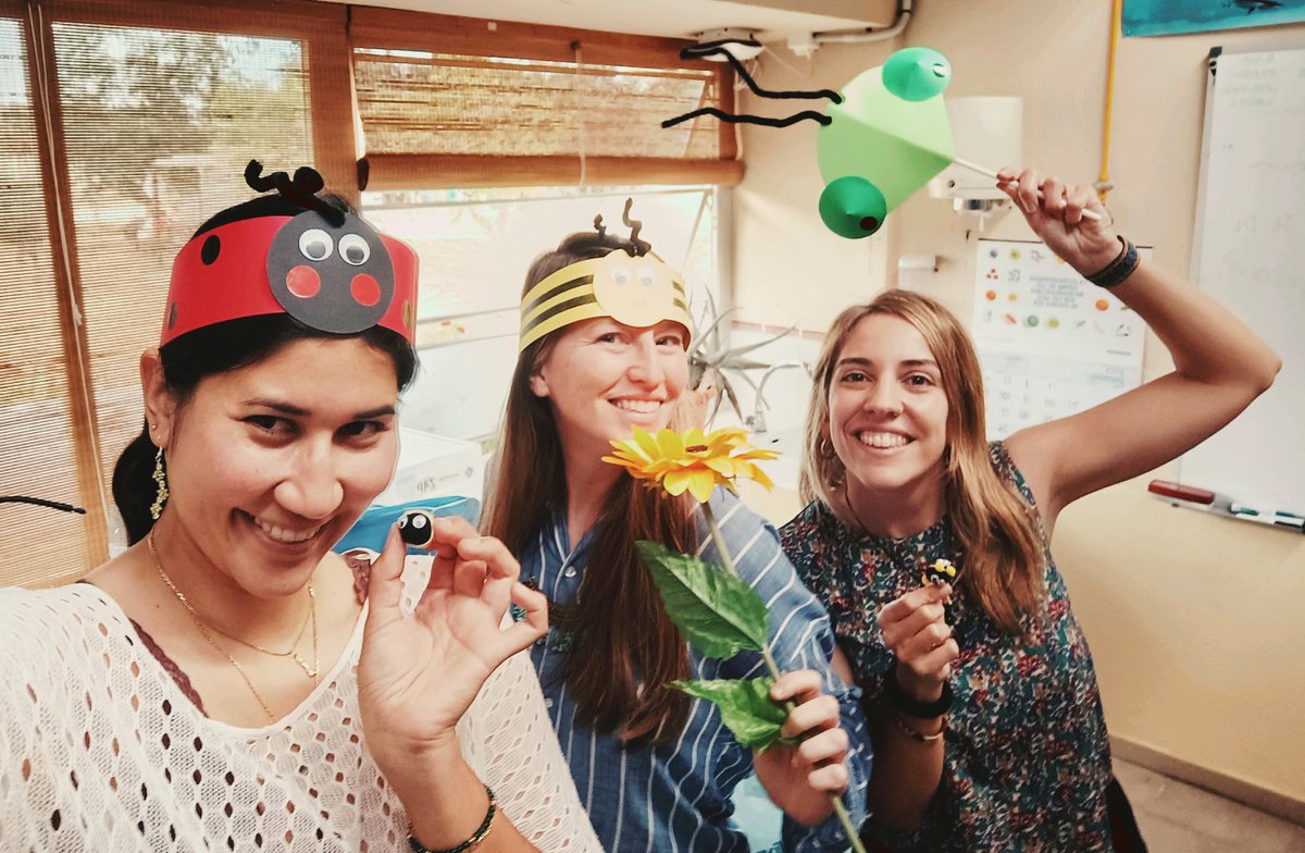 Mar_Leza_Salord's tweet photo. 😱🫶 Les nostres 🐝🐝 i n'Eugenii estan llestos pels tallers de divendres horabaixa 🤫🫣🫢
🕵️‍♀️👩‍🔬 X infants d'entre 6-12 anys #FestivalInsectes 🐞🦋🐝🐜🪲🐛🦗💚
🗓️Divendres 9
📍 Edifici Sa Riera (UIB, Palma)
🕐 A partir d les 17h
👉 Inscripció gratuïta https://t.co/aLTGyT8yXw https://t.co/XKYHB4Ydll